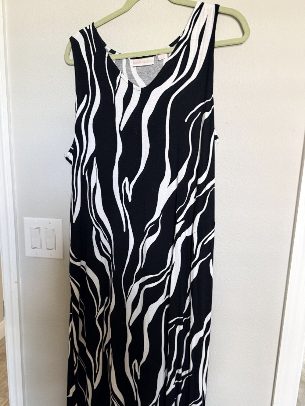 Belle by Kim Gravel Maxi Dress- L